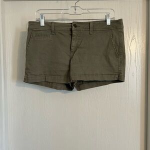 Market & Spruce | Khaki Women's Cargo Shorts | Size 6